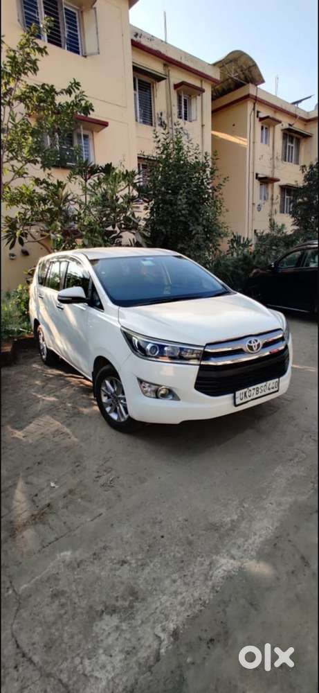 Toyota Innova Crysta 2016