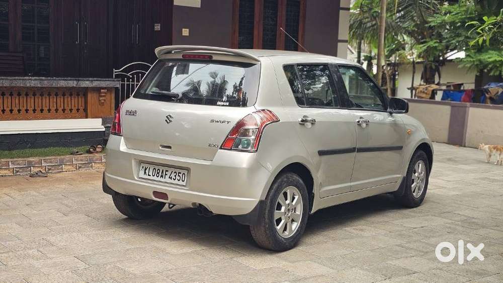 Maruti Suzuki Swift 1.3 Zxi, 2005, Petrol