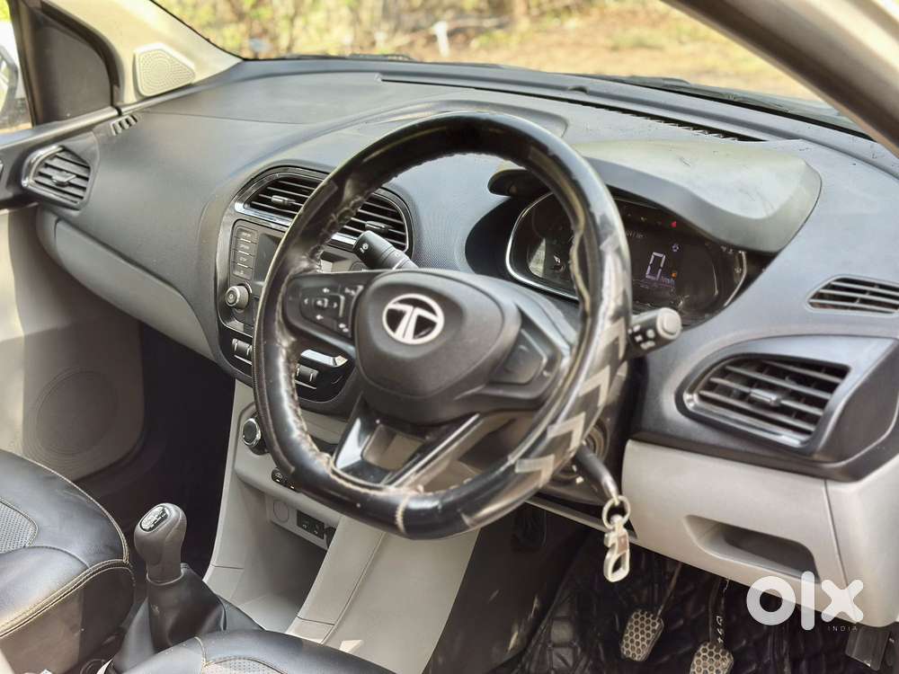 Tata Tiago Xe, 2020, Petrol