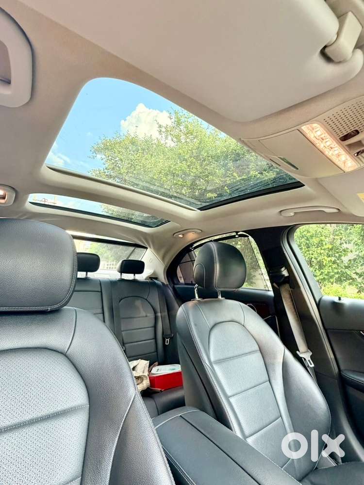 Mercedes-benz C-class 2015 Petrol Brand New Condition