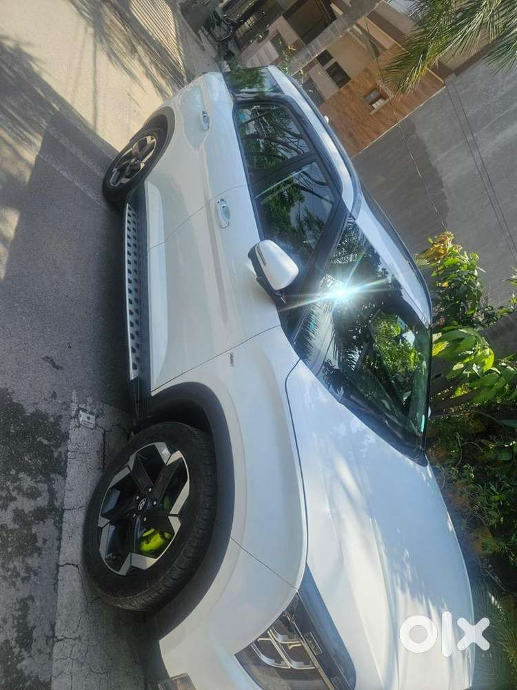 Hyundai Alcazar 2023 Diesel Well Maintained