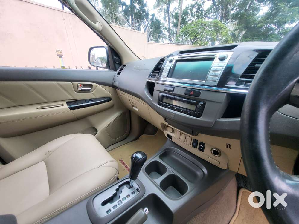 Toyota Fortuner 3.0 4x2 Automatic, 2012, Diesel