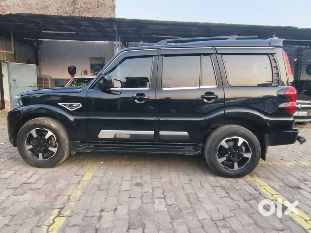 Mahindra Scorpio Classic 2.2 S 11 Mt 7 Str, 2023, Diesel