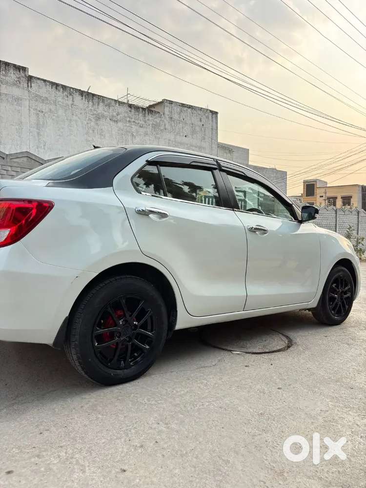 Maruti Suzuki Dzire 2017 Petrol Well Maintained