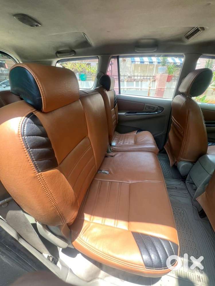 Toyota Innova 2012 Diesel Well Maintained