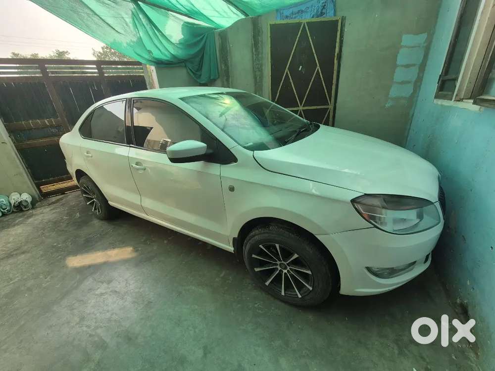 Skoda Rapid Elegance Tdi 2015 Car