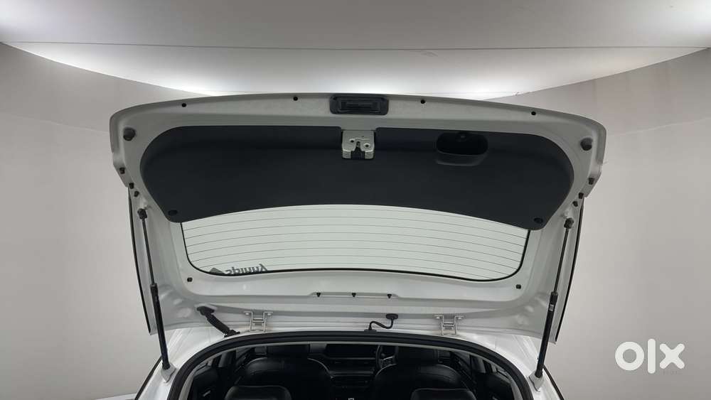 Hyundai New I20 1.2 Asta (o) Mt, 2023, Petrol