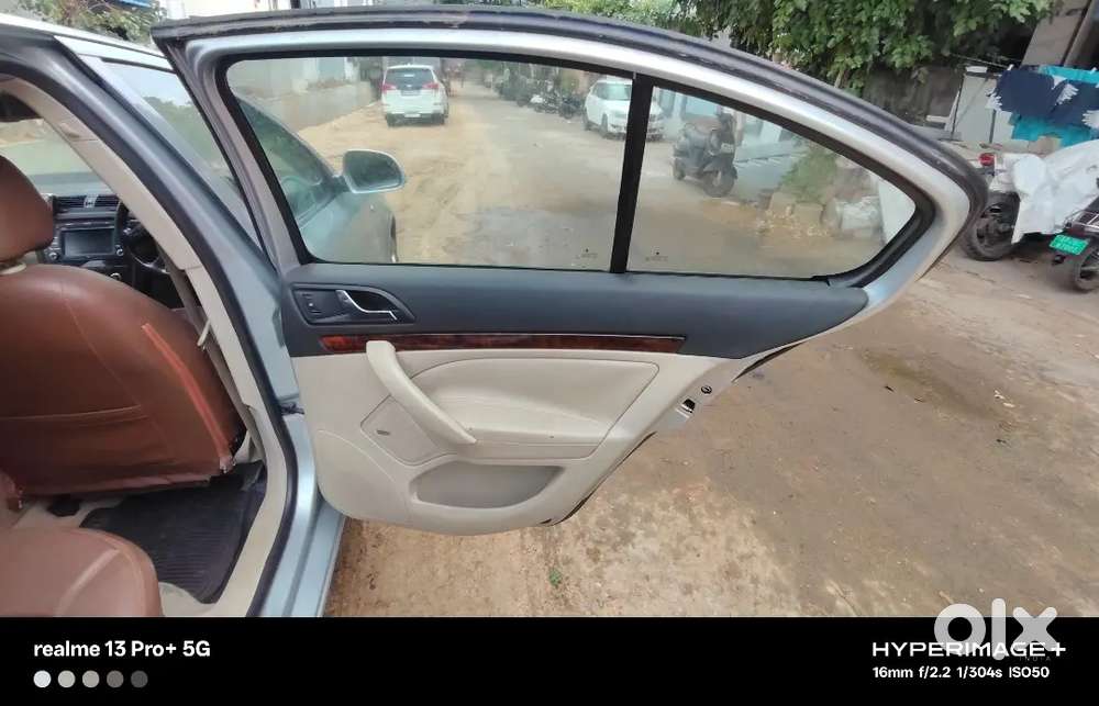Skoda Laura 2009 Diesel 250000 Km Driven