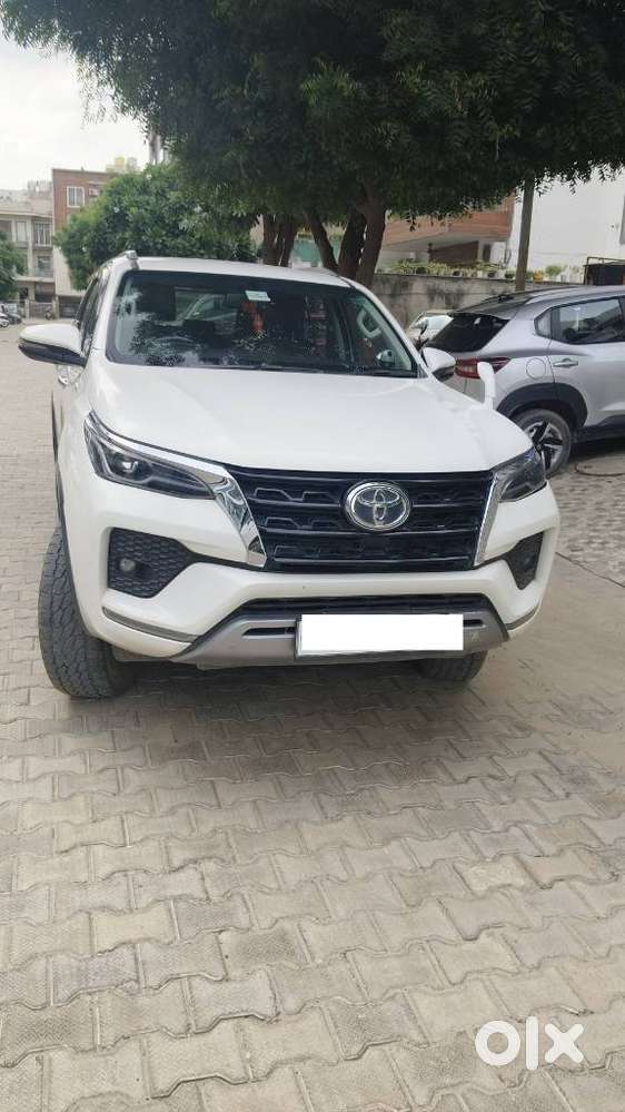 Toyota Fortuner 4x2 At 2.8 Diesel, 2022, Diesel