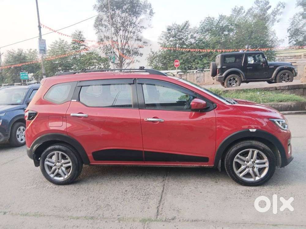 Renault Triber Rxz, 2020, Petrol