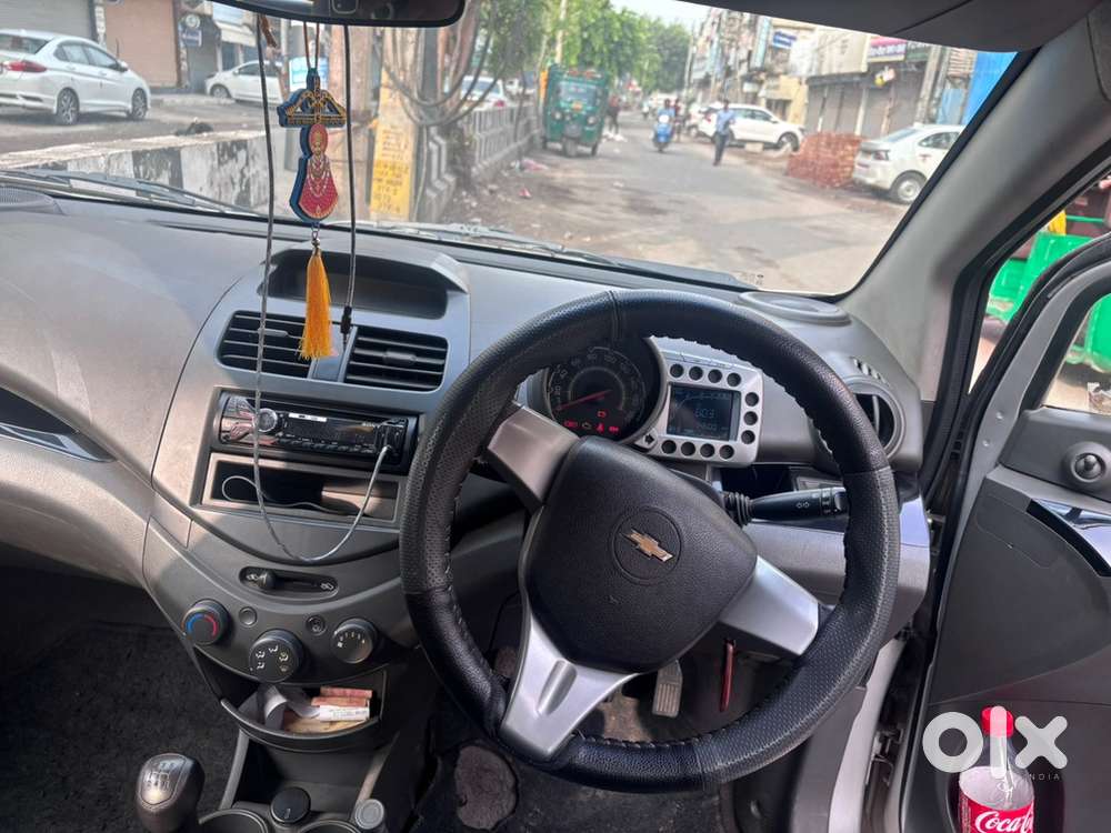 Chevrolet Beat Petrol 2013