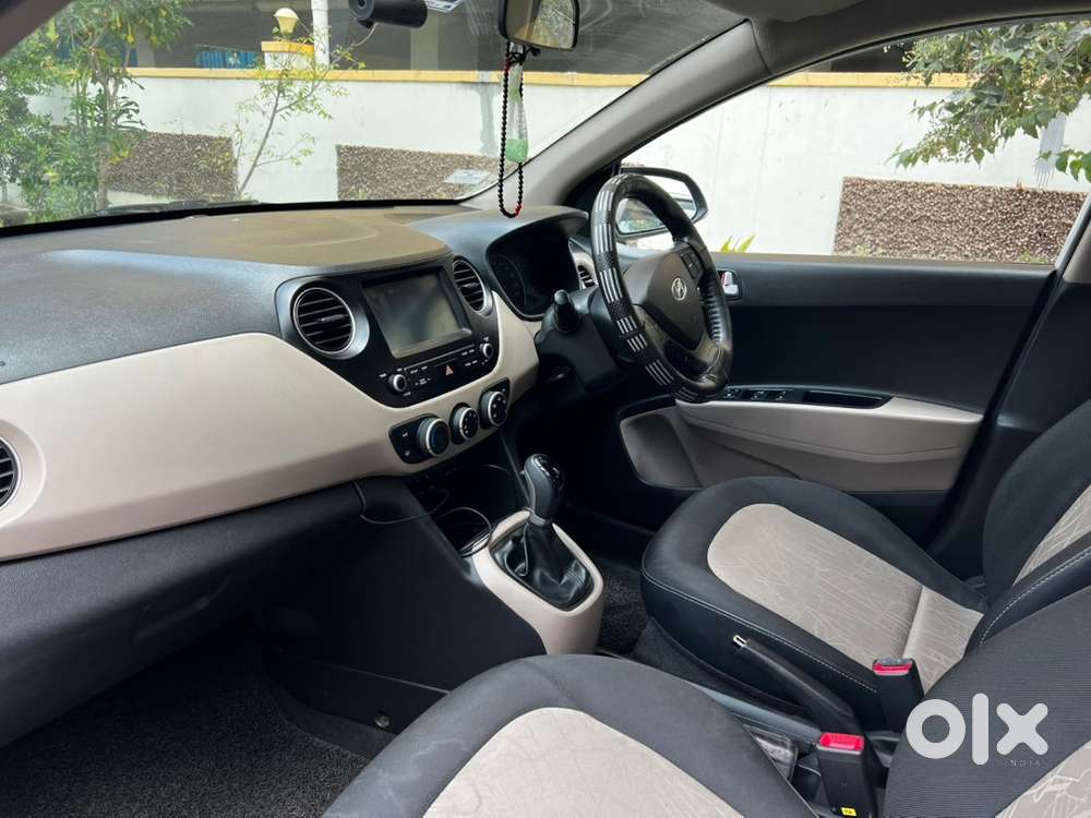 Hyundai Grand I10 Sportz Automatic Petrol 2017