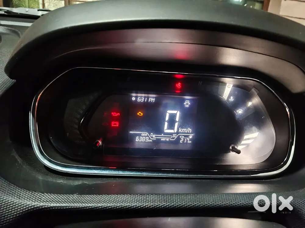 Tata Tiago 2022(nov) Petrol 7500 Km Driven, Showroom Condition.