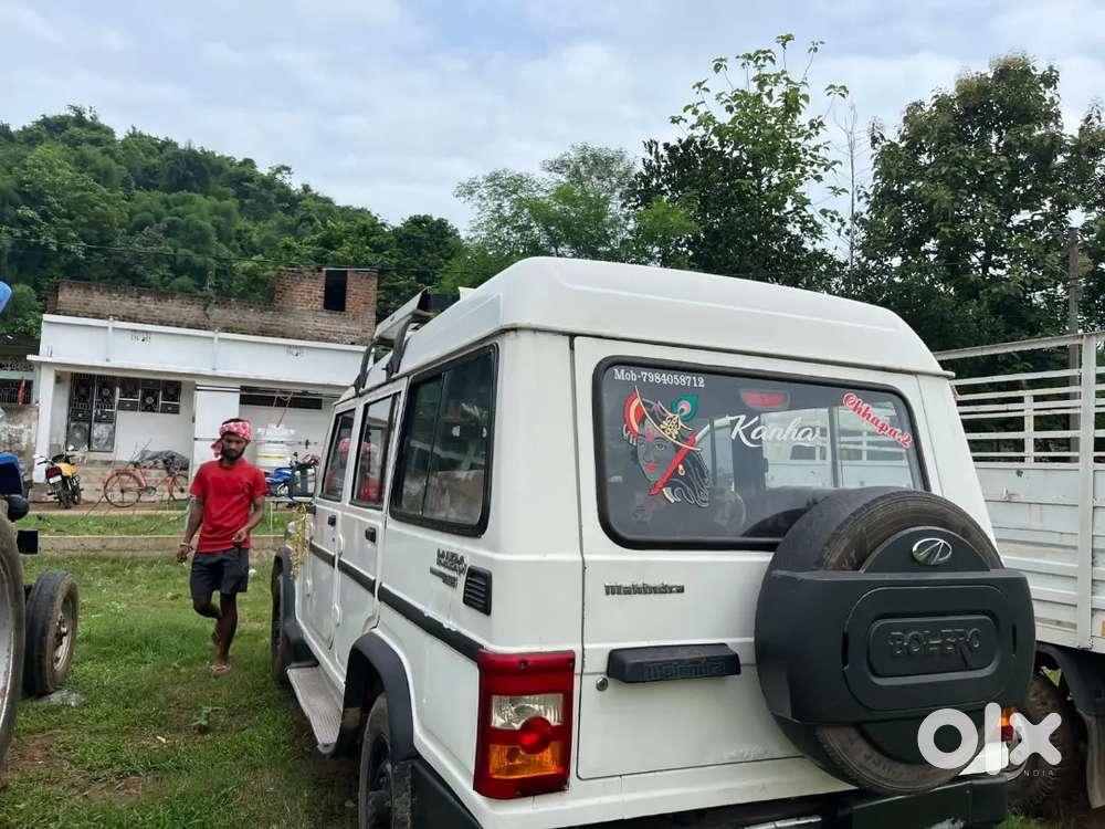 Mahindra Bolero Neo 14