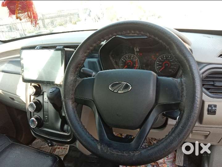 Mahindra Kuv 100, 2016, Petrol