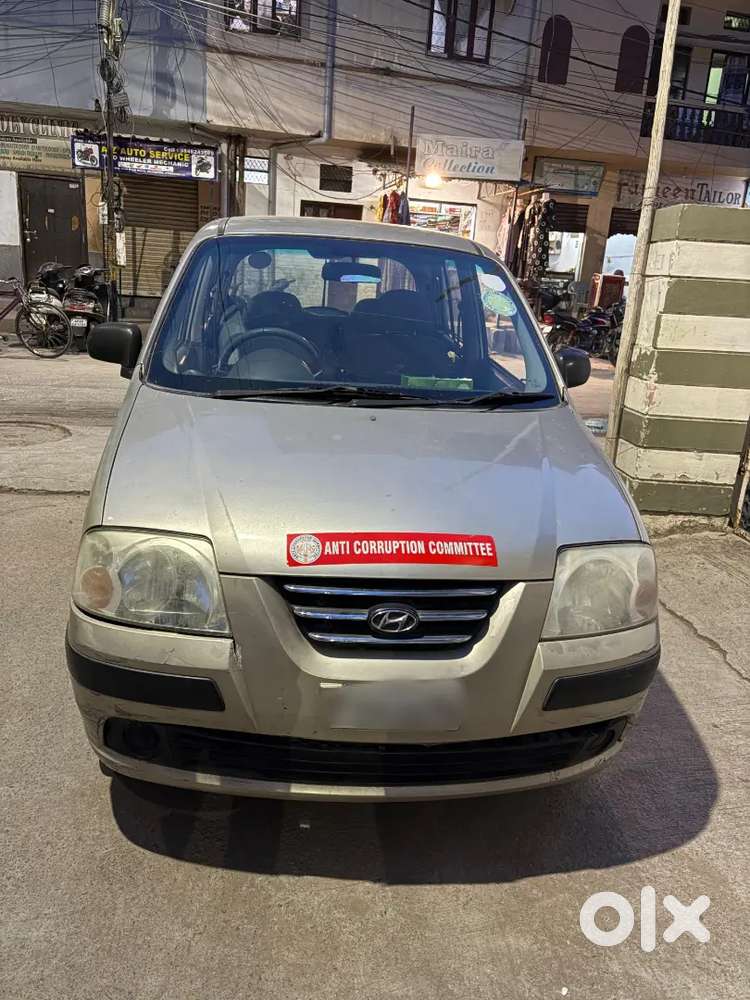 Hyundai Santro Limited Edition All 4 Power Windows Very Less Driven.