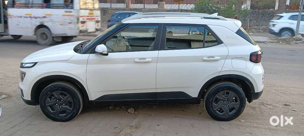 Hyundai Venue Sx, 2024, Petrol