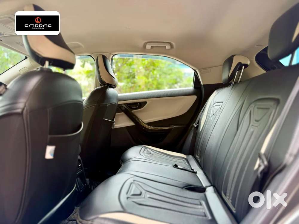 Tata Nexon, 2025, Petrol
