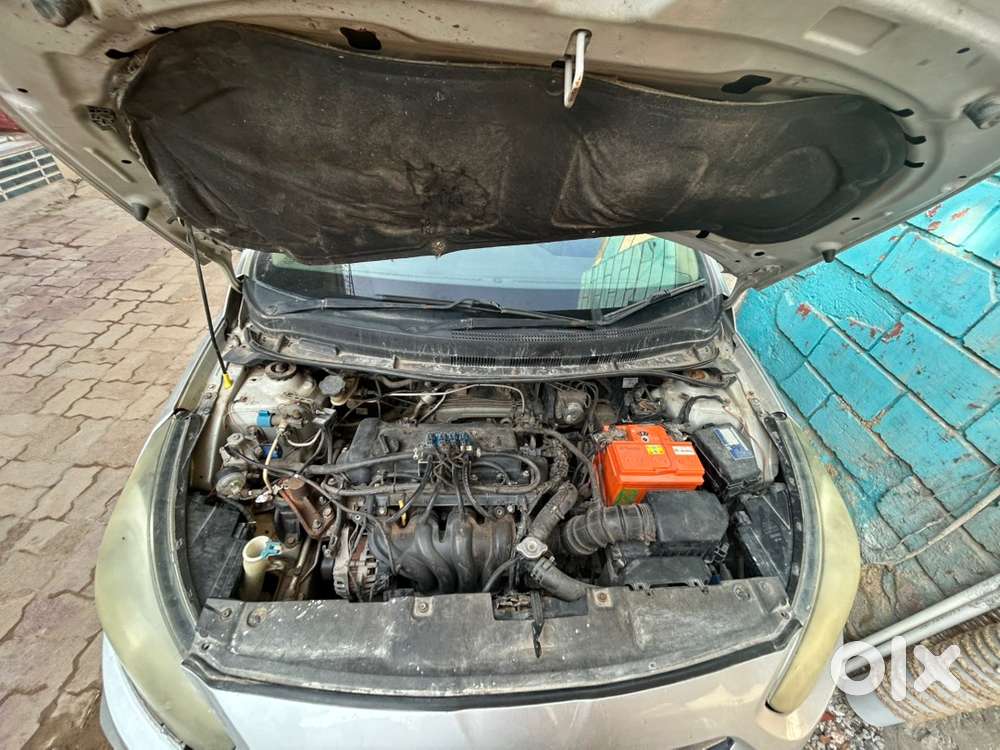 Hyundai Fluidic Verna 2015