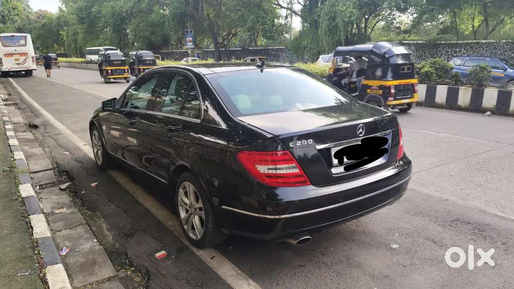 Mercedes-benz C-class 11-2012 Petrol 22100 Km Driven At Chembur
