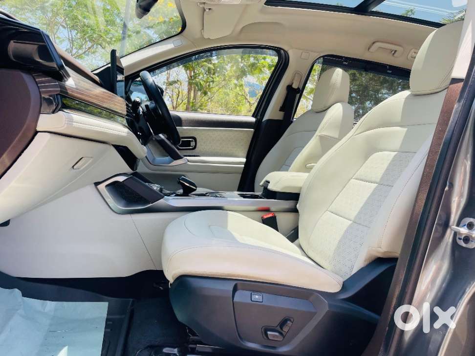 Tata Safari Accomplished Plus Dual Tone At, 2023, Diesel