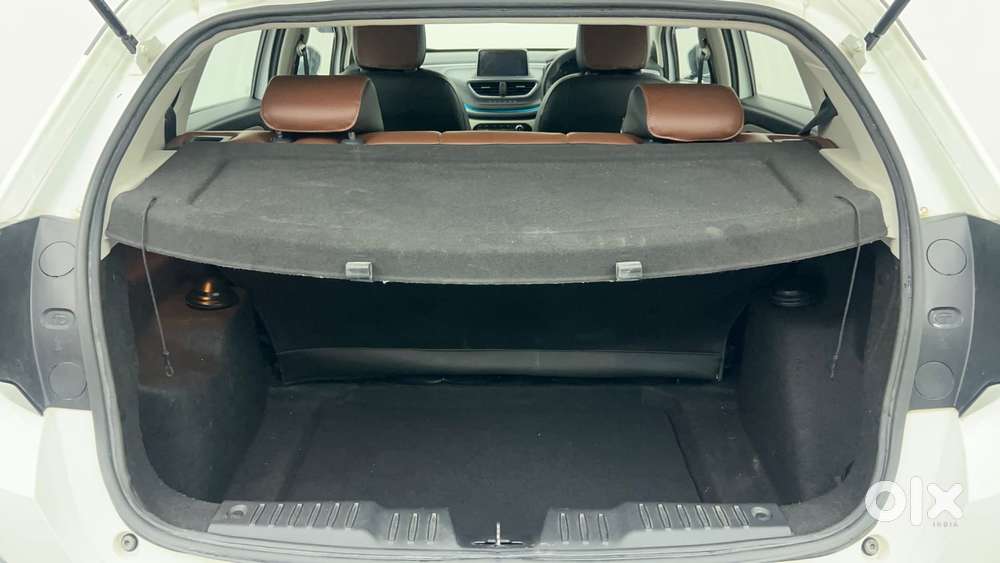 Tata Altroz Xz, 2023, Petrol