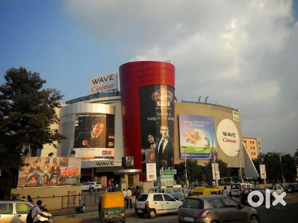 WAVE SHOPPING MALL में नौकरी का अवसर