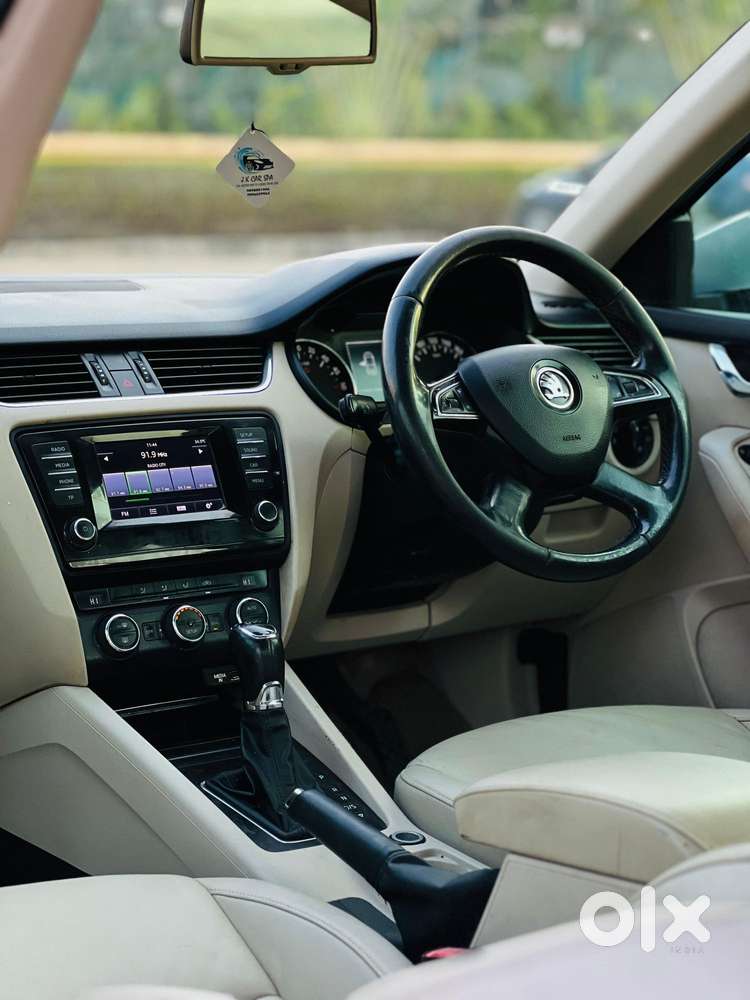 Skoda Octavia Ambition 2.0 Tdi At, 2013, Diesel