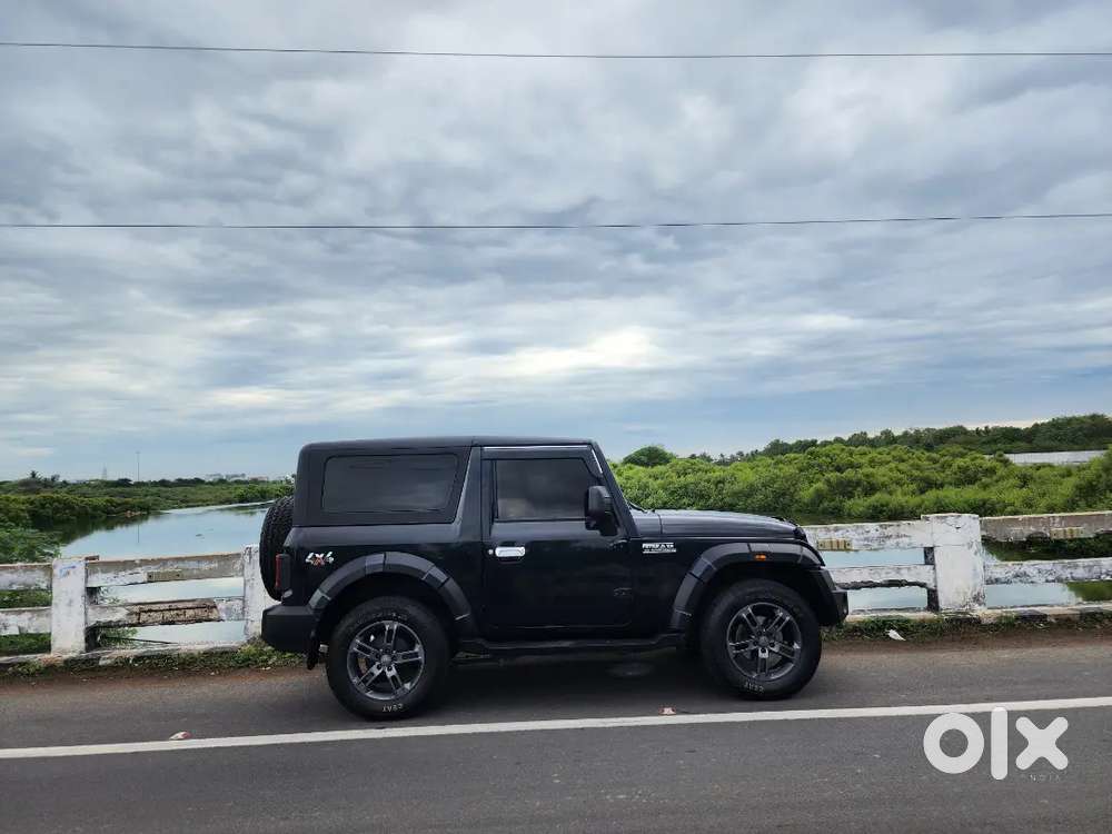 Mahindra Thar (black) 2023