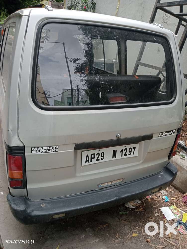 Maruti Suzuki Omni 2011