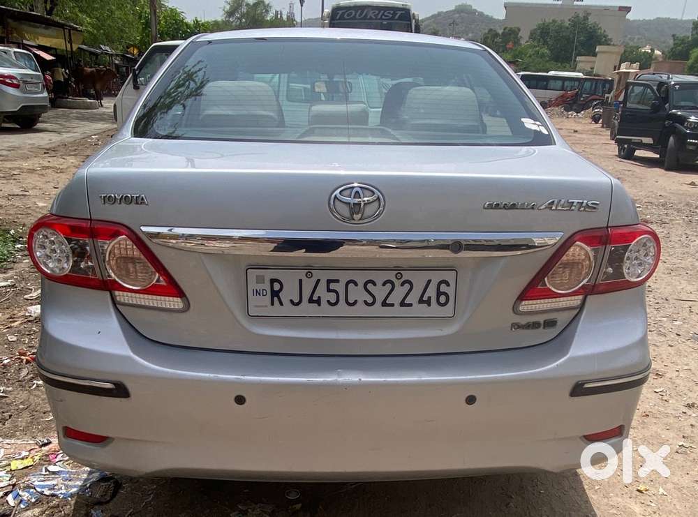 Toyota Corolla Altis 2012