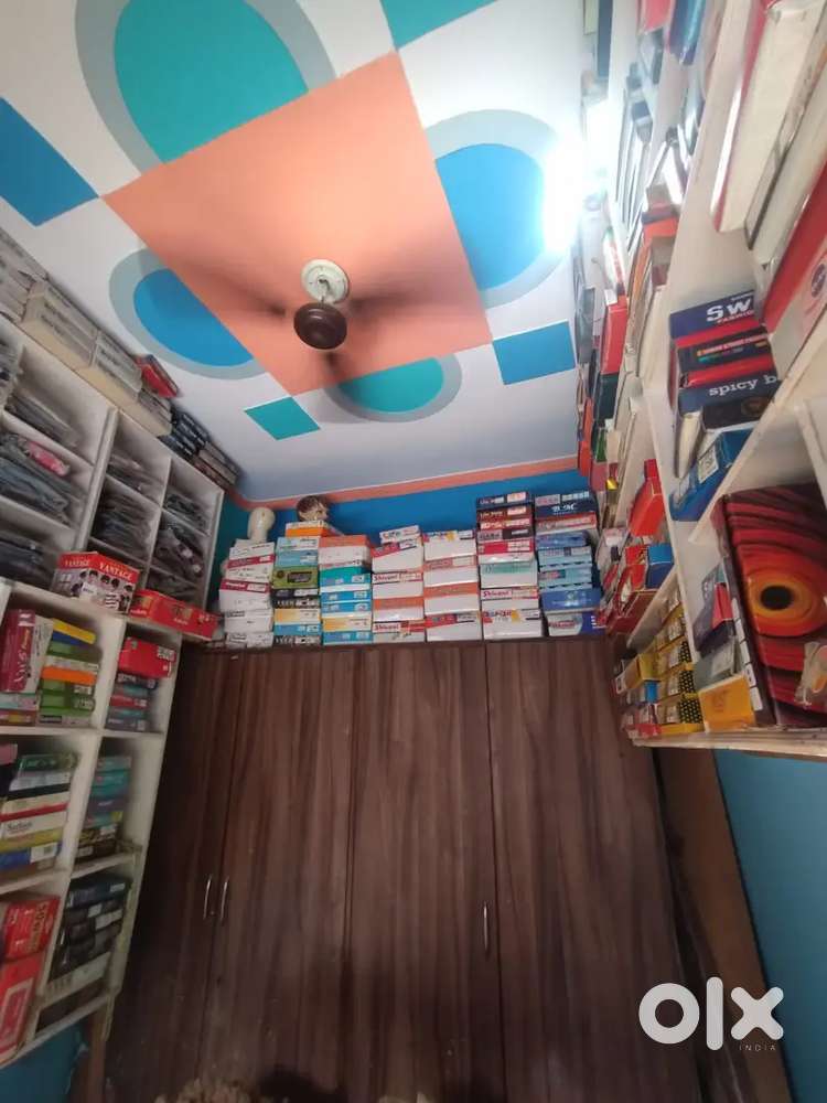 Shop clothes sell 100000
