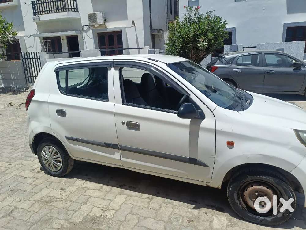 White Alto Good Condition With 60% Tyre New Battery