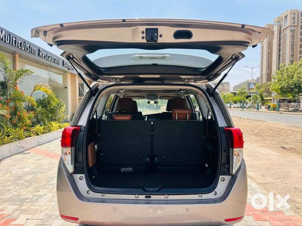 Toyota Innova Crysta 2.8z Automatic, 2017, Diesel