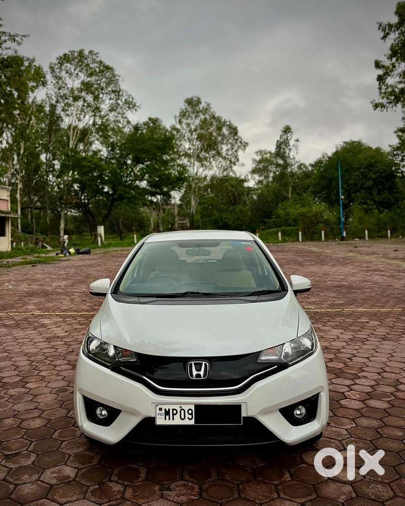 Honda Jazz I-vtec 2017 Single Owner Petrol