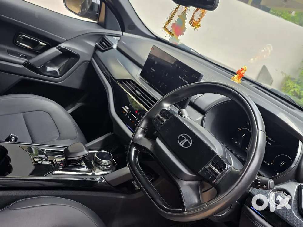 Tata Harrier Top End Fearless Dark Edition