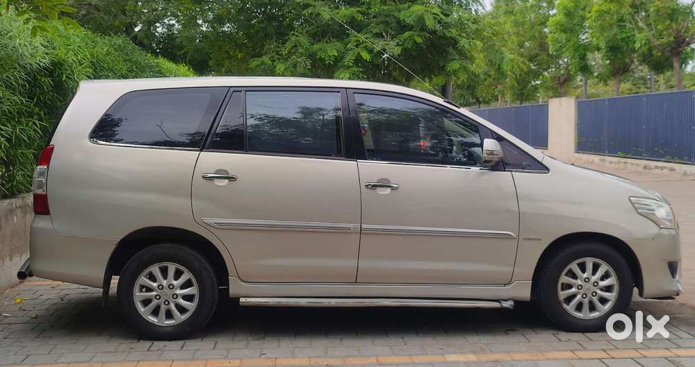 Toyota Innova 2.5 V 7 Str, 2012, Diesel