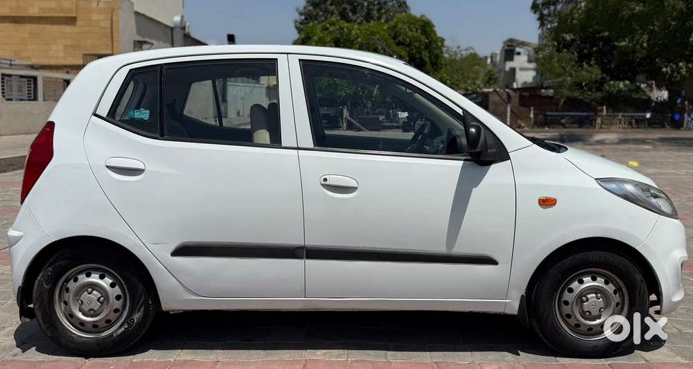 Hyundai I10 1.1l Irde Era Special Edition, 2012, Cng & Hybrids