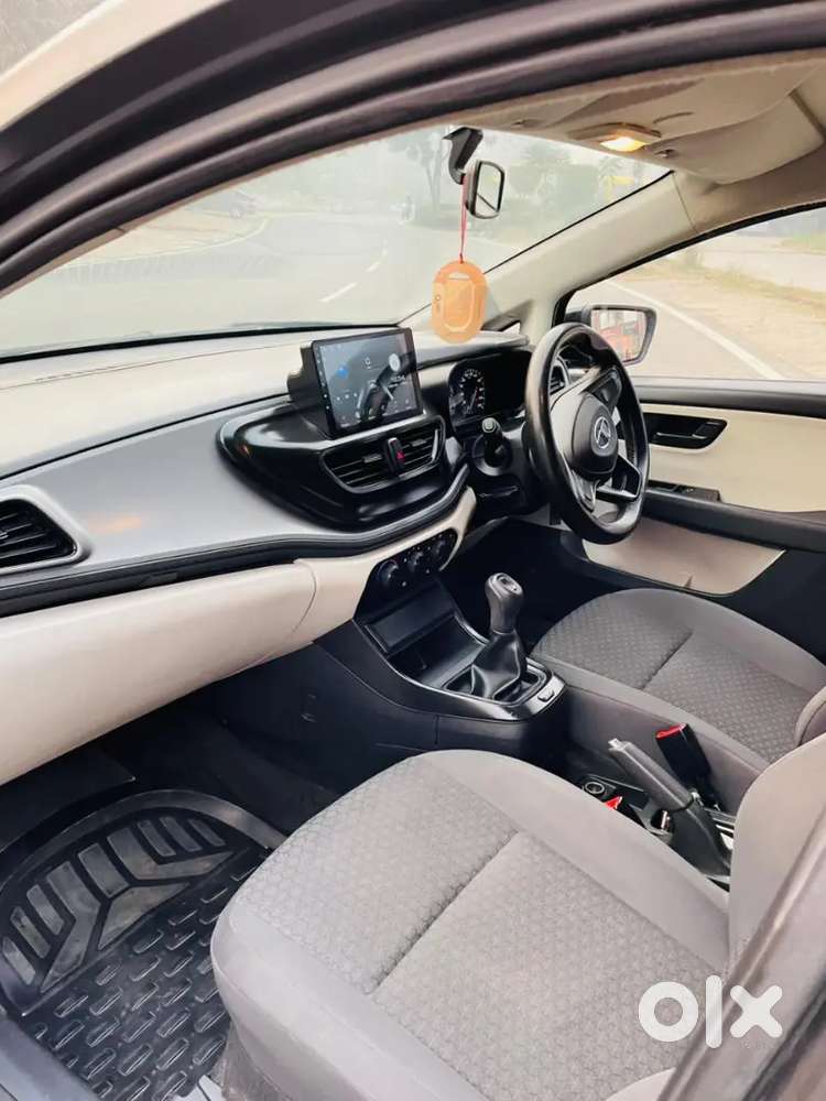 Tata Altroz 2022 Petrol 64000 Km Driven