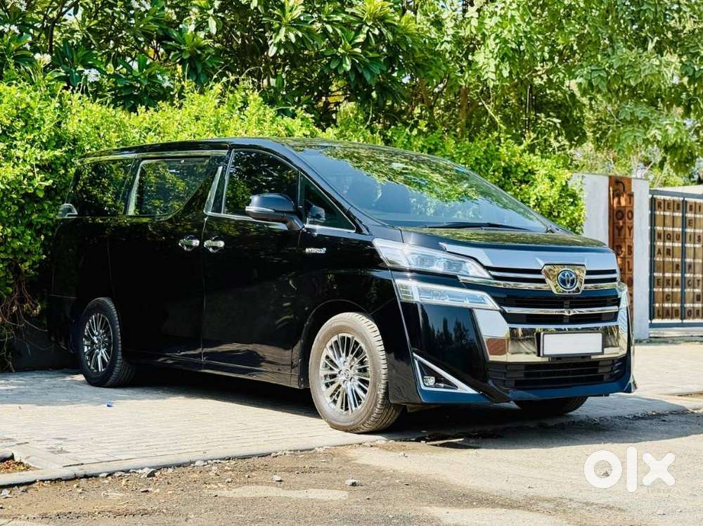 Toyota Vellfire 2.5 Hybrid, 2021, Petrol