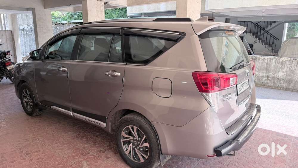 Toyota Innova Crysta - 8 Seater, 2.4 Diesel 2021