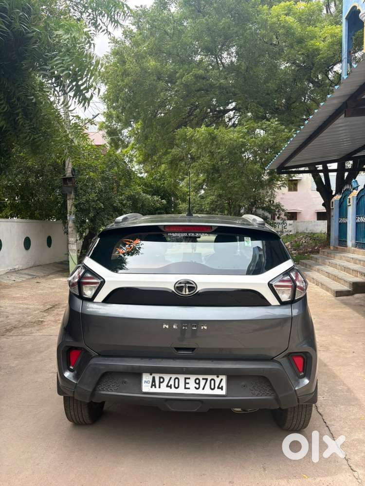 Tata Nexon 2023 Petrol