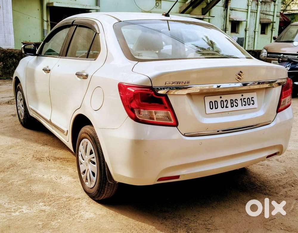 Maruti Suzuki Swift Dzire Vxi Optional, 2022, Petrol