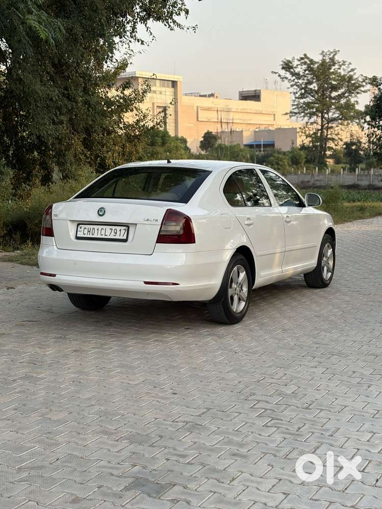 Skoda Laura 2.0 Ambition Tdi Cr At, 2012, Diesel