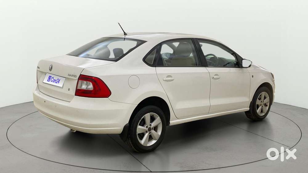 Skoda Rapid 2011-2013 1.6 Mpi Elegance, 2015, Petrol
