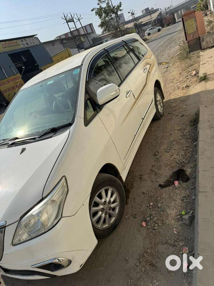 Toyota Innova 2014 Diesel Well Maintained