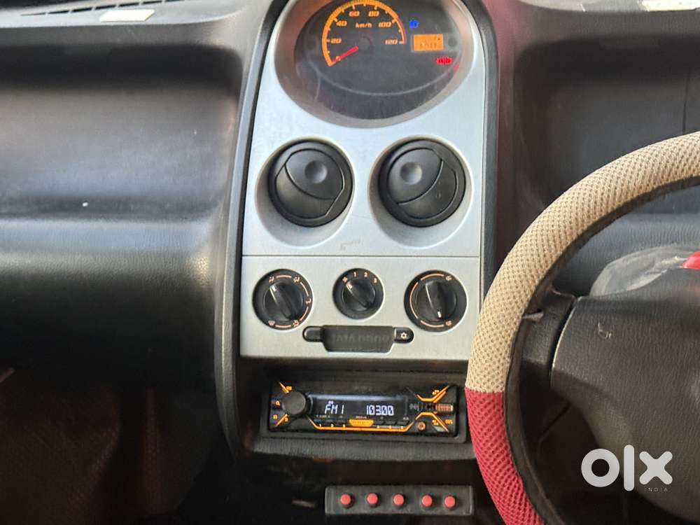 Tata Nano Xe, 2012, Petrol
