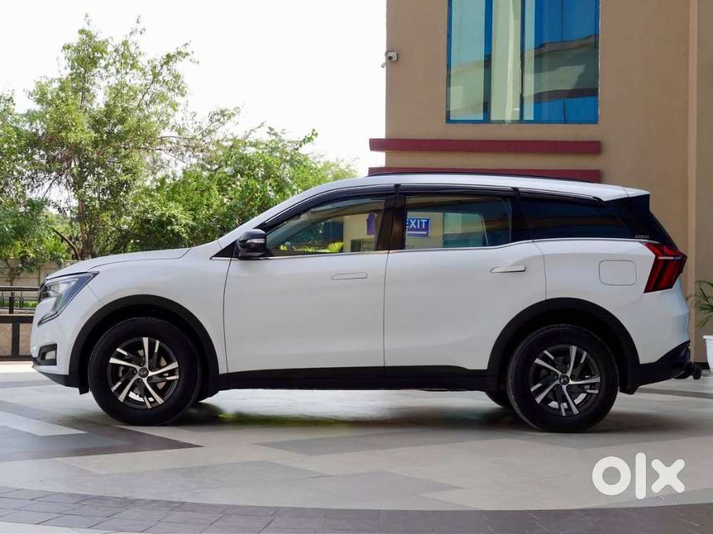 Mahindra Xuv700 2.2 Ax 5 Diesel At Str, 2022, Diesel