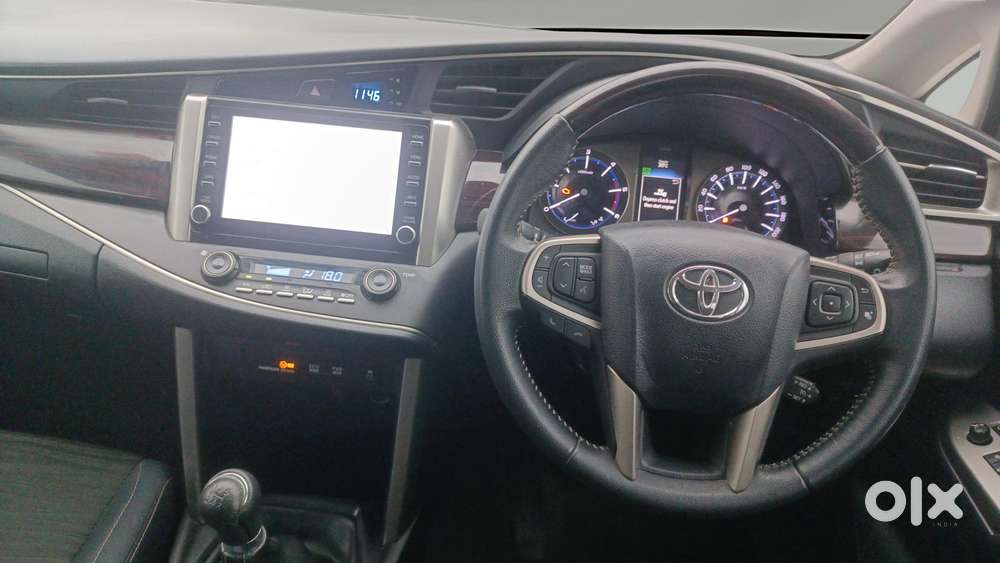 Toyota Innova Crysta [2020-ongoing] 2.4 Vx 8 Str, 2022, Diesel
