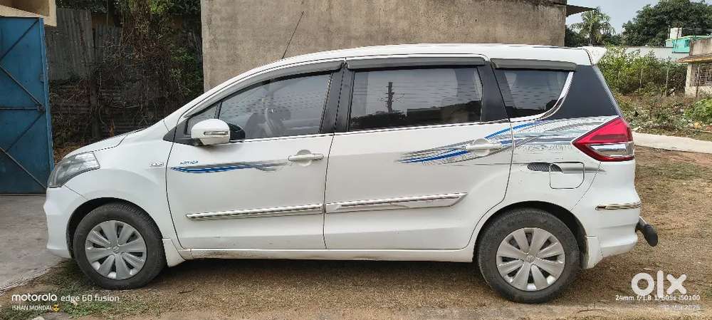 Maruti Suzuki Eartiga,shvs Exclusive Model,mint Condition,ac-chilled.